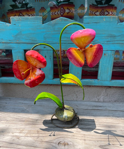 2 Metal Flowers Yard Or Garden Decor MRFB034