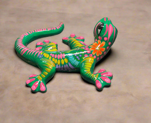 Hand Painted Clay Gecko Lizard GGLL005