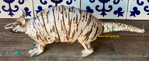 Small Metal Armadillo MTARM002